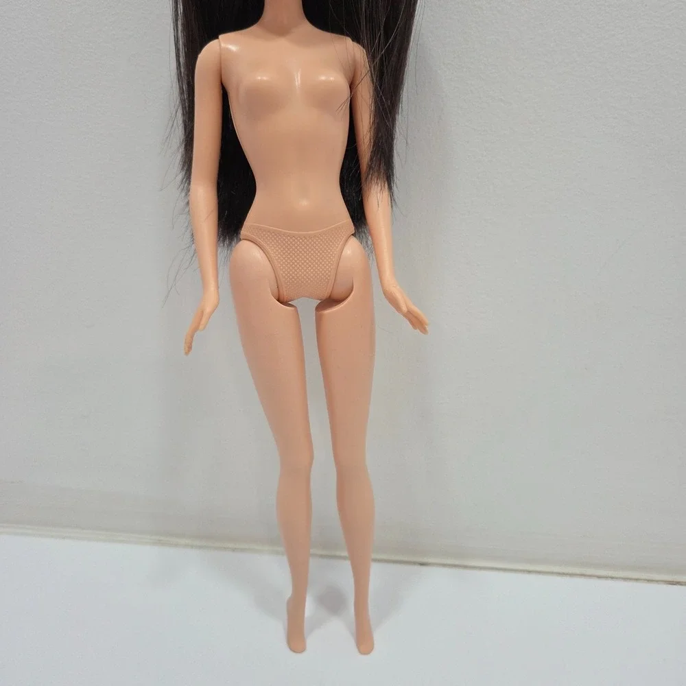 Barbie My Scene Hanging Out Nolee Doll B9879 Mattel 2003 Nude Doll Only